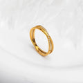 Layla Cross Over Ring - Gold
