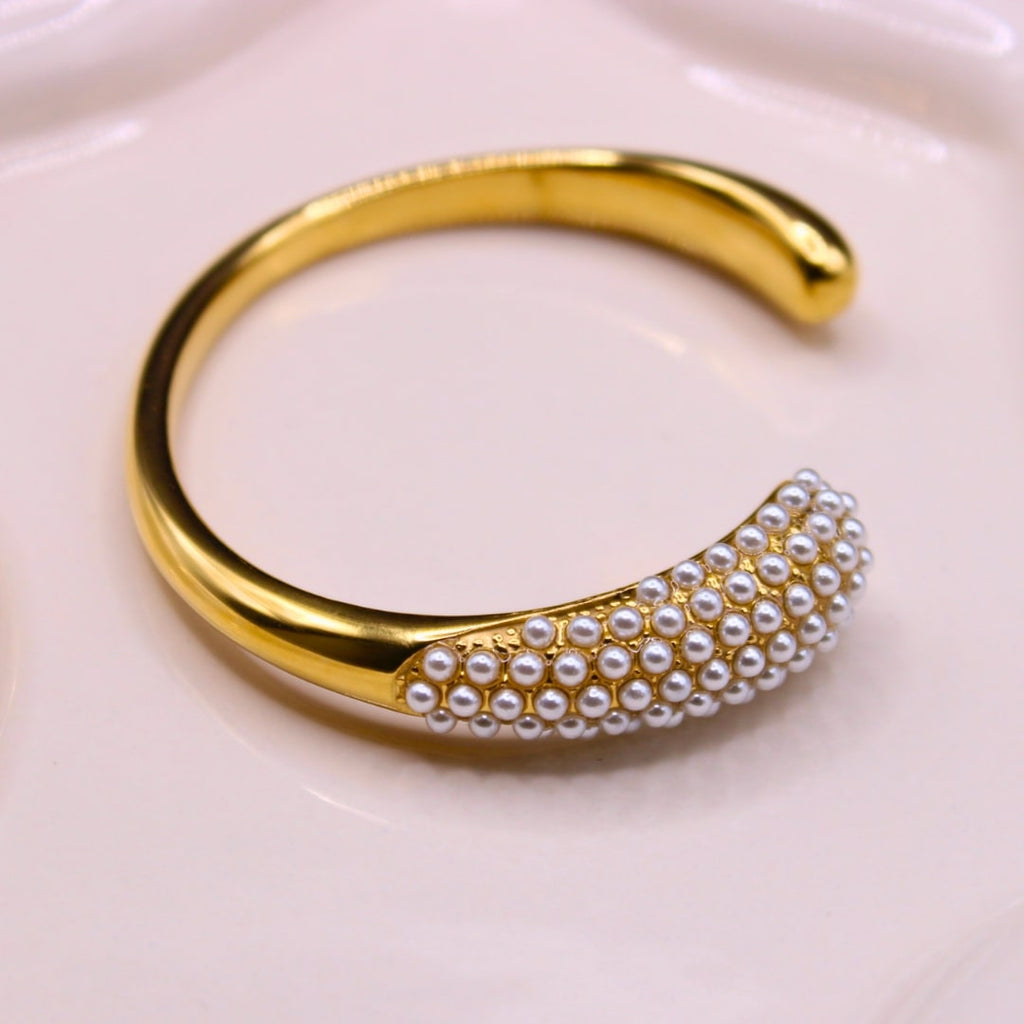 Talia Pearl Dome Bangle - Diyaana