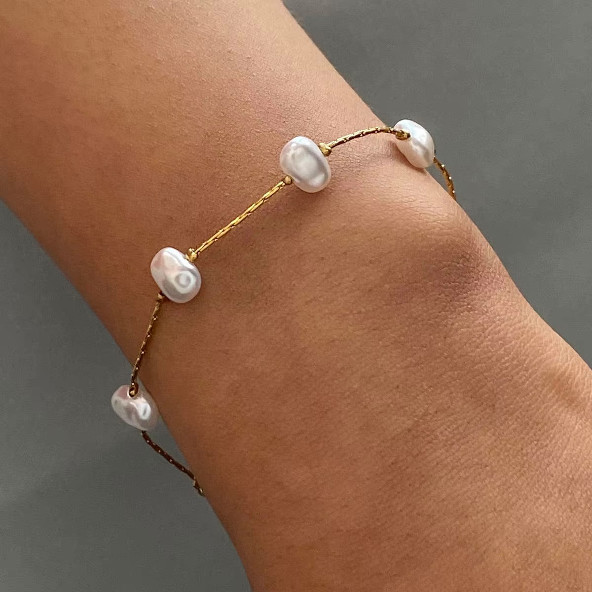 Talia Petite Pearl Necklace & Bracelet - Diyaana